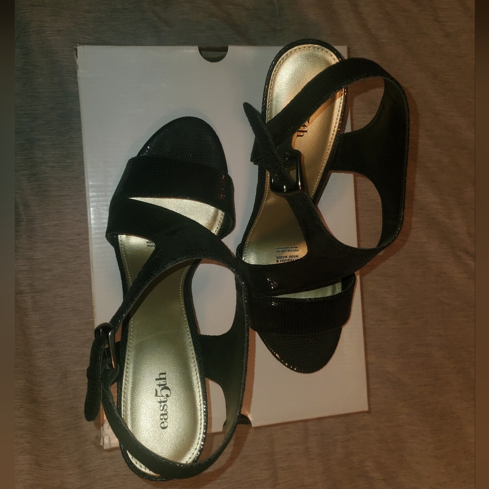 ✅️Heeled sandals